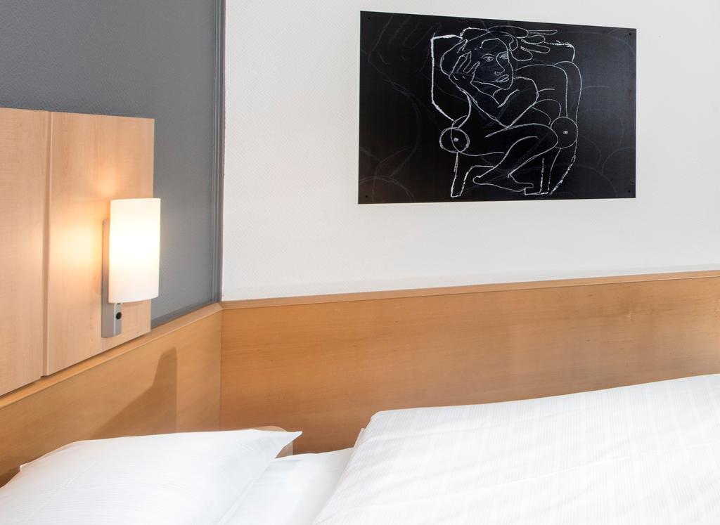 Hotel Ibis Kassel Melsungen Habitación foto