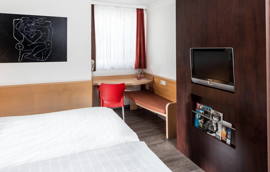 Hotel Ibis Kassel Melsungen Habitación foto